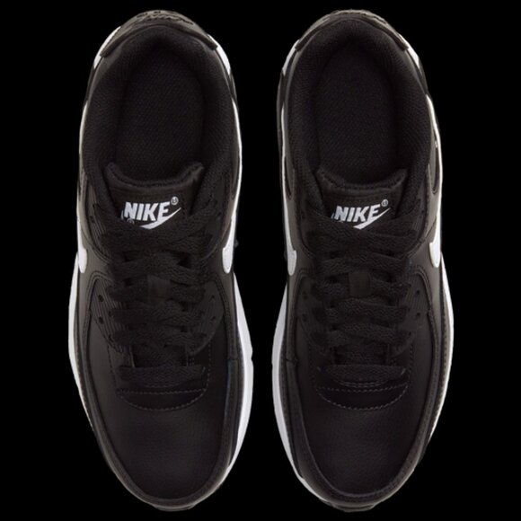 NWT Nike Kids' Grade School Air Max 90 Shoes - Picture 14 of 15